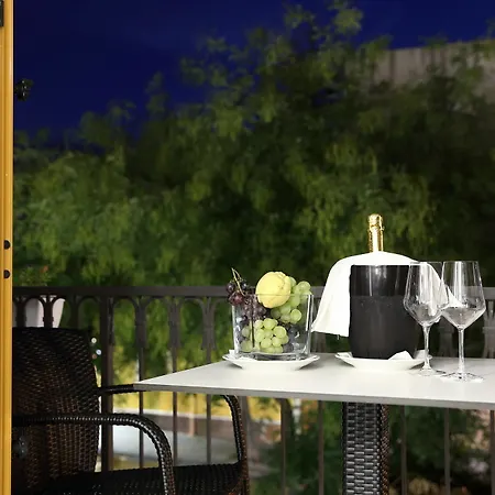 Πανσιόν Bienestar - Maison De Charme 3*